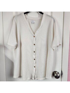 True Craft Women's XL White Waffle Knit Button Down Short Sleeve Top